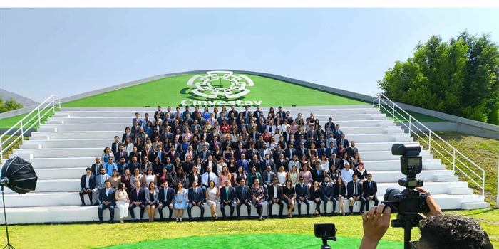 Celebramos a las graduadas y graduados de Maestría y Doctorado del...