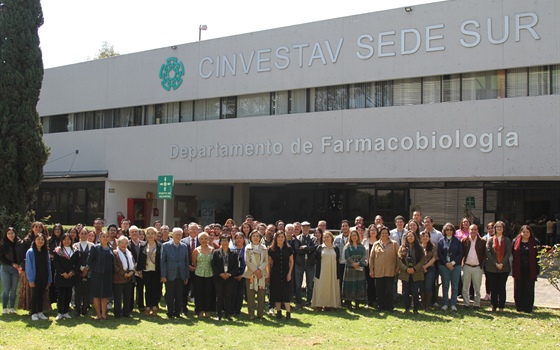 Celebran dos décadas de investigación para la salud